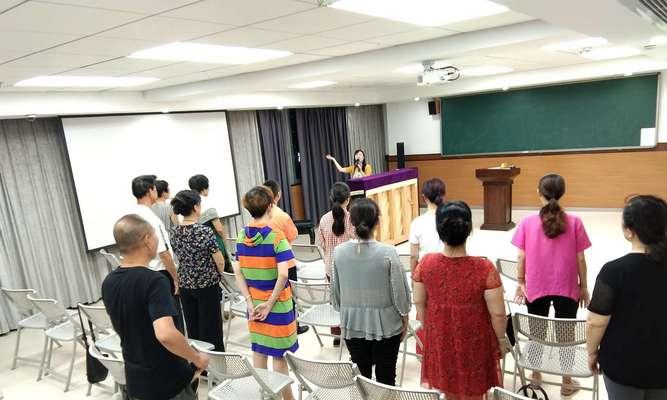学唱歌基础知识入门（从零开始，打好基础迈向唱歌之路）