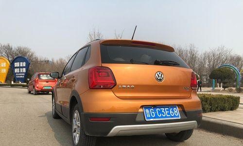 驾驭Polo深度用车体验（探寻Polo的驾驶乐趣和实用性能）