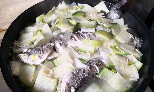 美味家常炖鲈鱼的做法（口感鲜美）