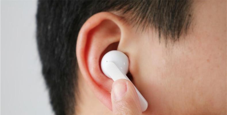 AirPods耳机使用方法详解（轻松上手）