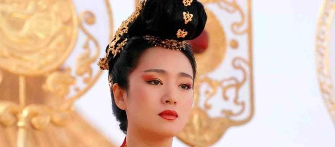 巩俐拒绝颁奖的原因（解析巩俐坚持原则的勇气）