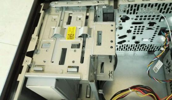解决外置光驱无法读取光盘的问题（排查故障并进行正确操作）
