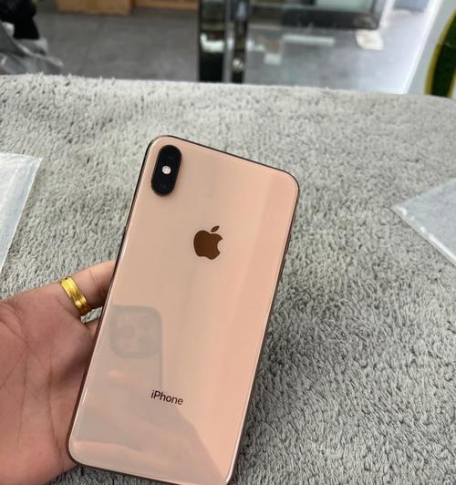 探索iPhoneXSMax的尺寸（全面解析iPhoneXSMax的尺寸特点及优势）