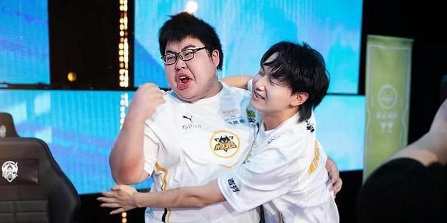 KPL职业选手的训练方法剖析（从团队战术到个人技术）