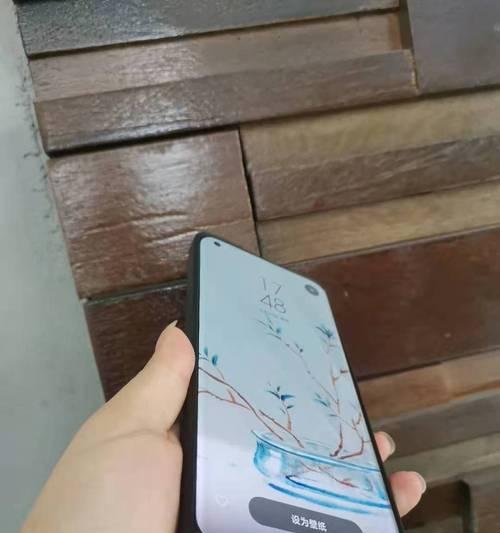 曲面屏手机贴膜技巧？如何防止翘边？