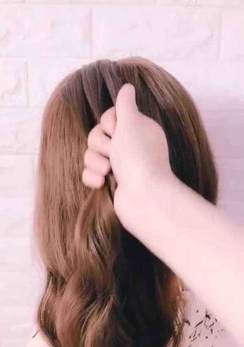 儿童发带怎么扎简单好看？分享几种快速又时尚的扎法教程！