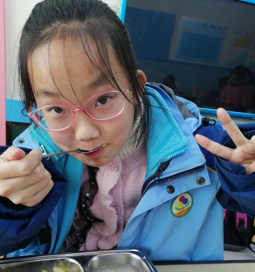 俺娘苏春草中孩子的镜头叫什么？有哪些精彩瞬间？