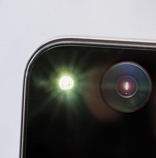 夜间拍摄视频闪光灯怎么设置？iphone夜间拍摄效果如何优化？
