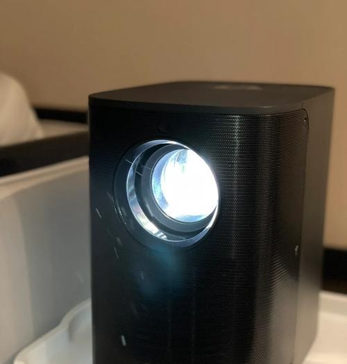 投影仪吊装会影响视力吗？为什么会有这样的影响？