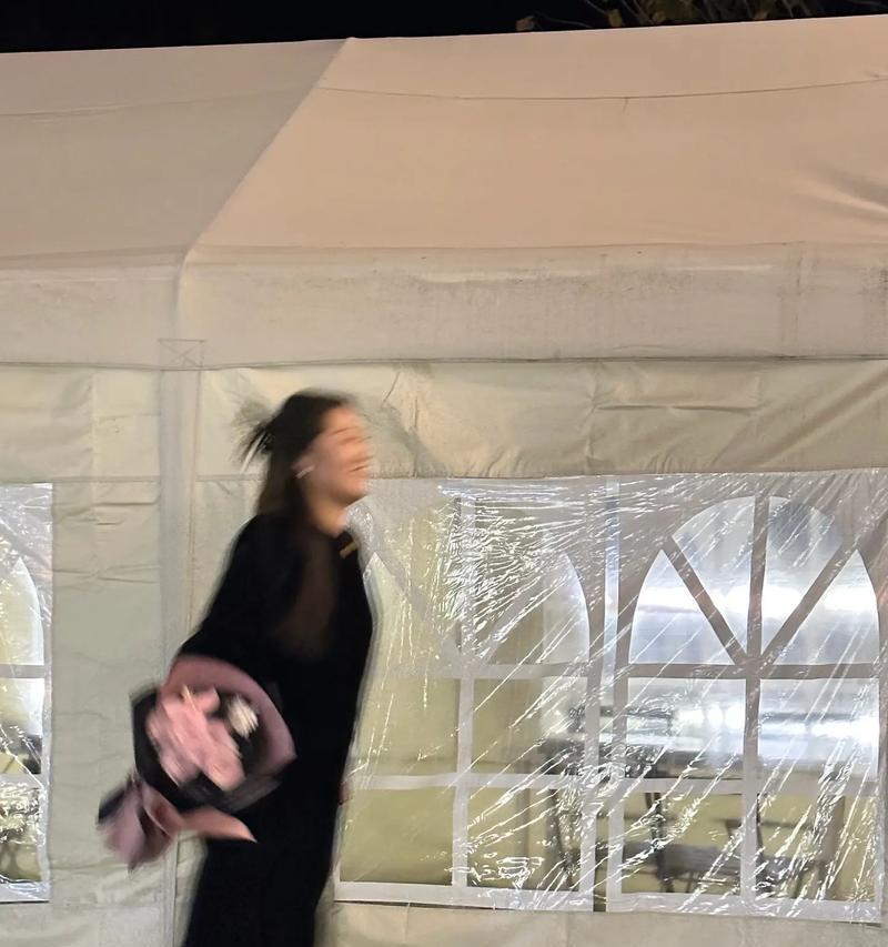 手机拍照时跳起来有什么技巧？