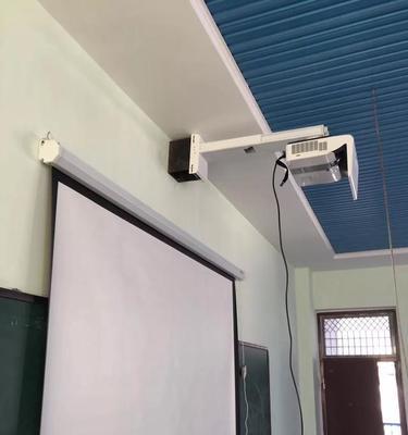 大学教授用的投影仪一般是什么？选择标准是什么？