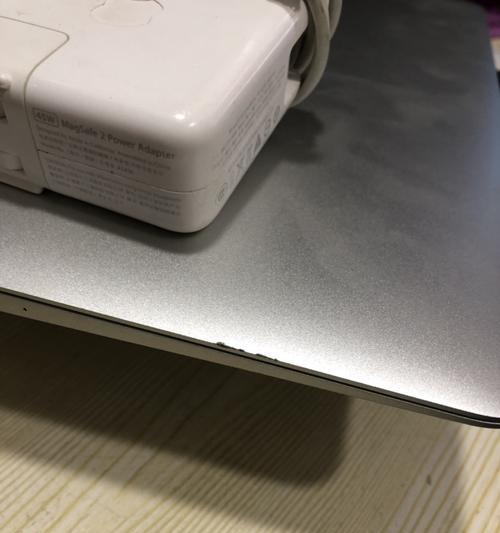 笔记本电脑严重磕碰后应如何处理？