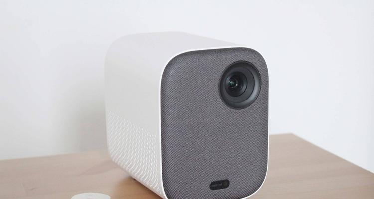红米2投影仪青春版特点？与原版有何不同？