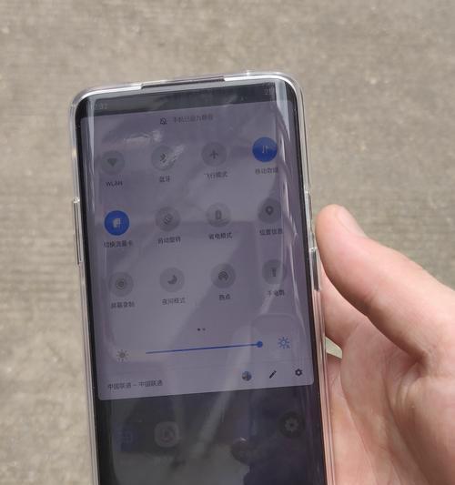 一加手机拍照效果灰蒙蒙如何解决？原因是什么？