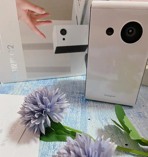 东港投影仪如何进行打卡操作？使用指南是什么？