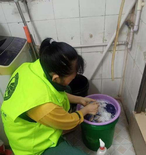 完成洗衣服任务的步骤是什么？