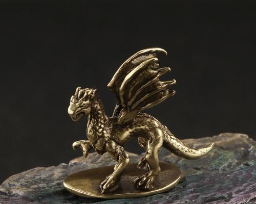 如何击败魔兽世界最强双足飞龙？双足飞龙战斗策略是什么？