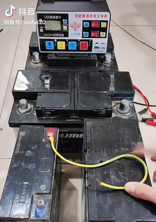 智能充电器的正确使用方法是什么？