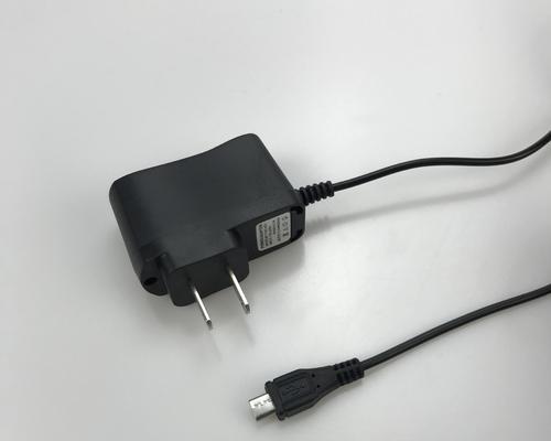 老人如何正确使用安卓充电器？