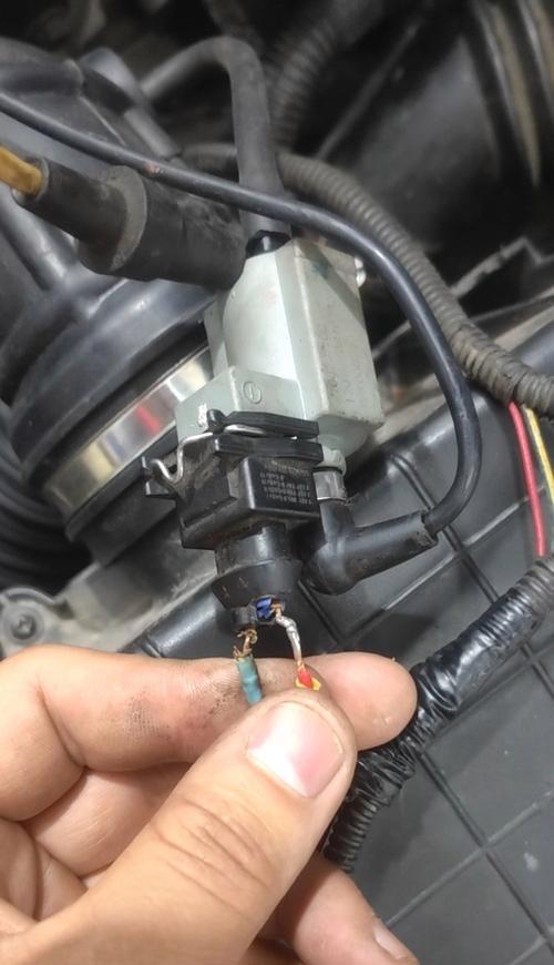 荣威电控充电器的标准电压是多少？