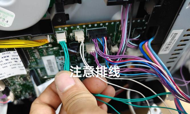 惠普固态硬盘盒拆解步骤是什么？拆解时如何避免损坏？