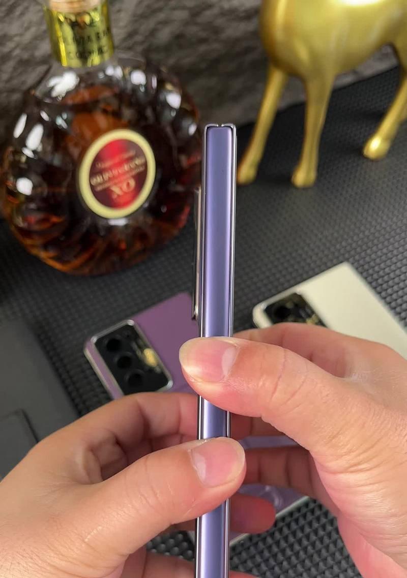 荣耀手机中轴掉色后如何处理和预防？