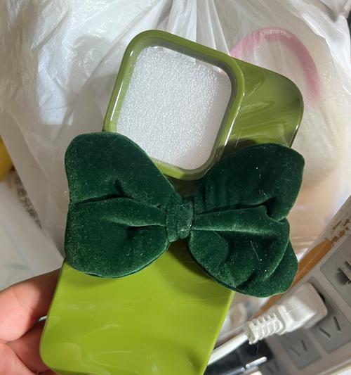 苹果原版手机壳绿色是什么？材质和特点是什么？