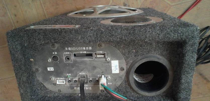 车载低音炮发出嗡嗡声的原因是什么？如何解决？