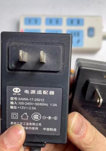 放音机电源适配器接线步骤是什么？